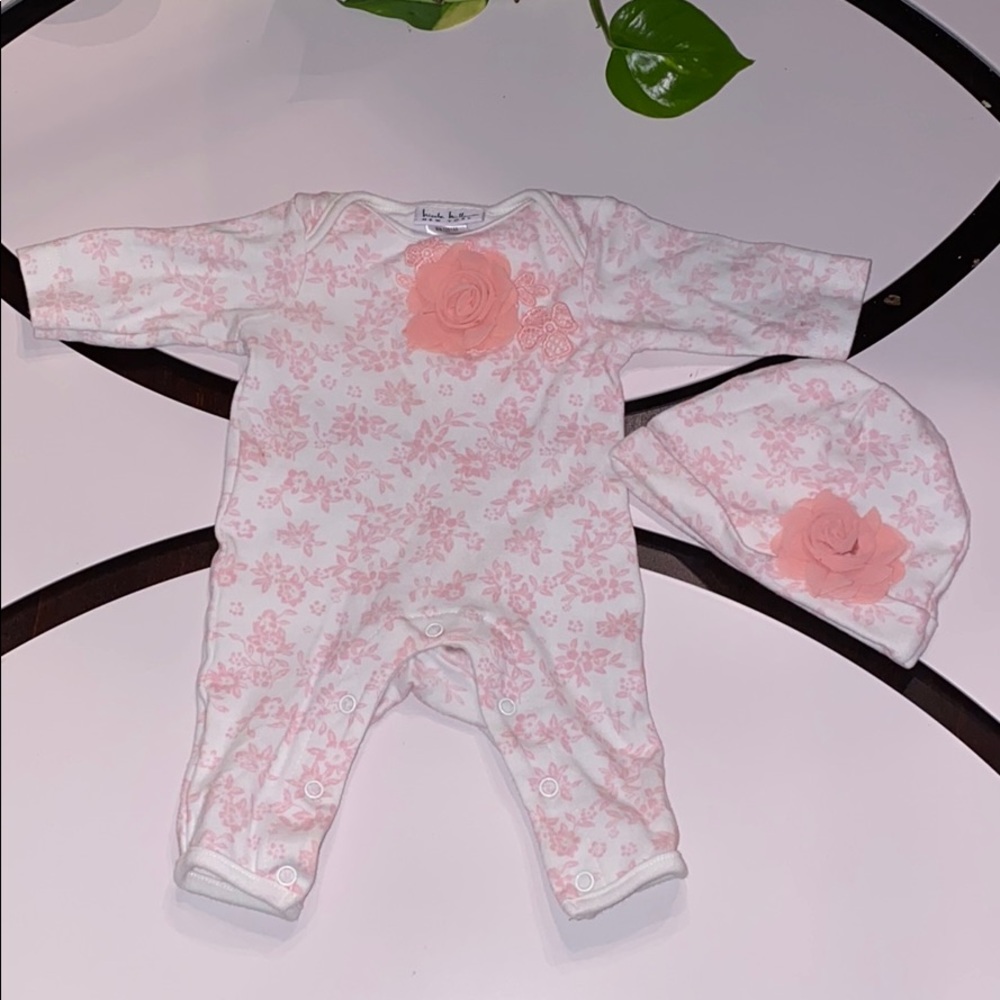 Infant Nicole Miller Matching set with Hat